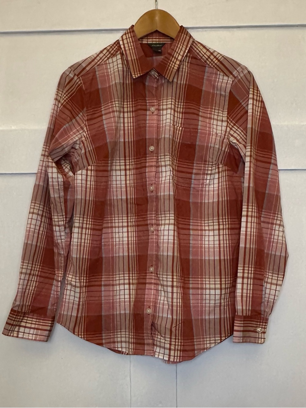 Eddie Bauer Rust Red Plaid Lightweight Button-Down Shirt Women’s Sz M EUC
